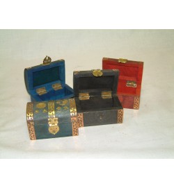 S/4 Wooden Boxes mix colour