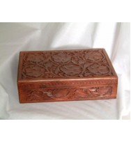 Box lrg leaf carving 30x20cm